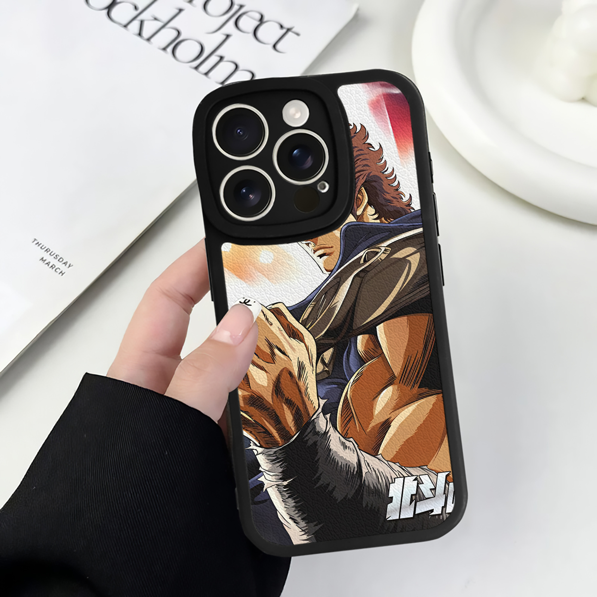 （画像用） 北斗の拳 Fist of the North Star 【iPhone 16シリーズ対応】シリコンスマホケース（レザー調） 材質：シリコン